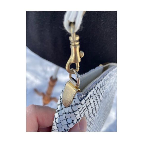 Vintage 80s Chain Mail Bag Crossbody Clutch Inverted Triangle Gold White - Picture 6 of 14